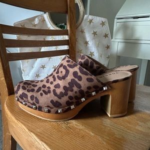 Torrid leopard clog size 9W